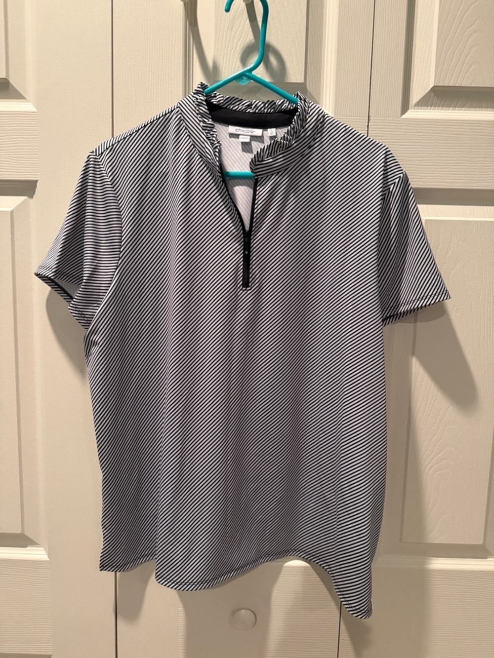 # Chico's Women's XL (Sz 3) Zenergy UPF Stripe Ruffle Collar Top